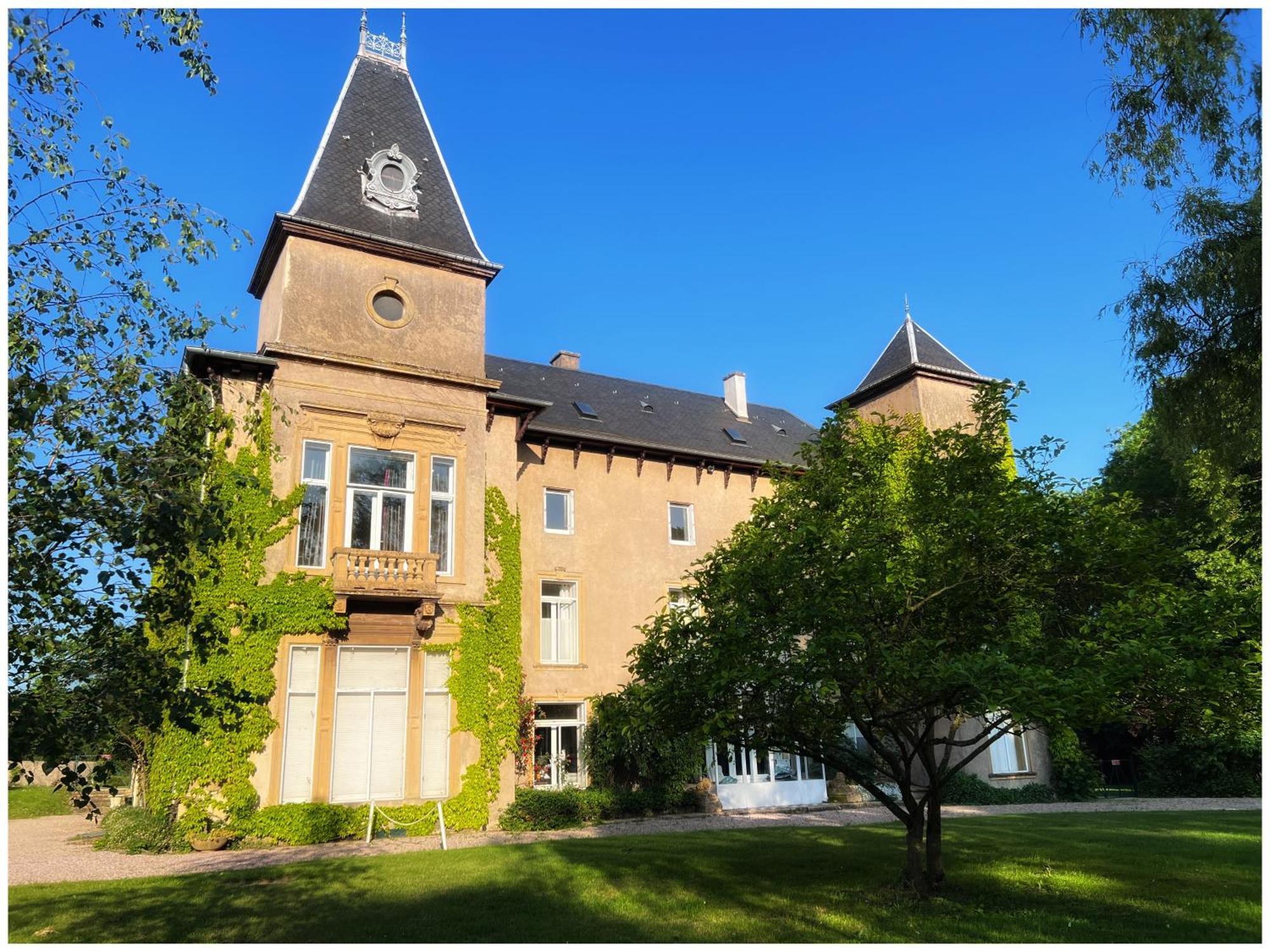 Apartment Chateau De Logne Ay-sur-Moselle