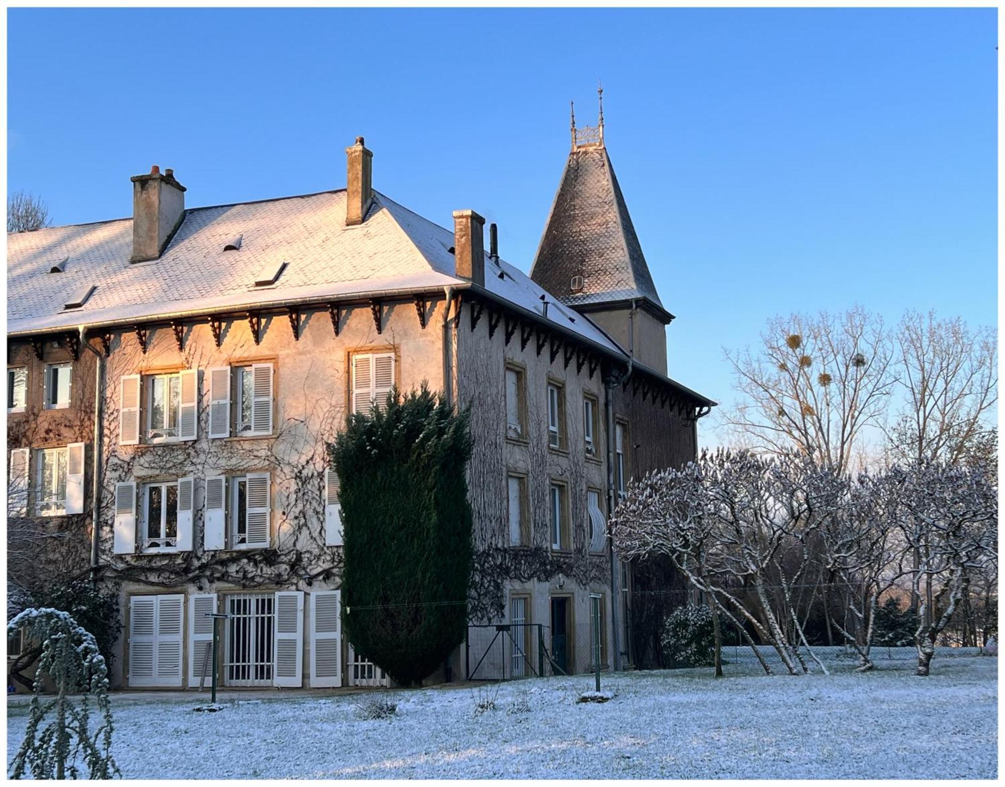 Chateau De Logne