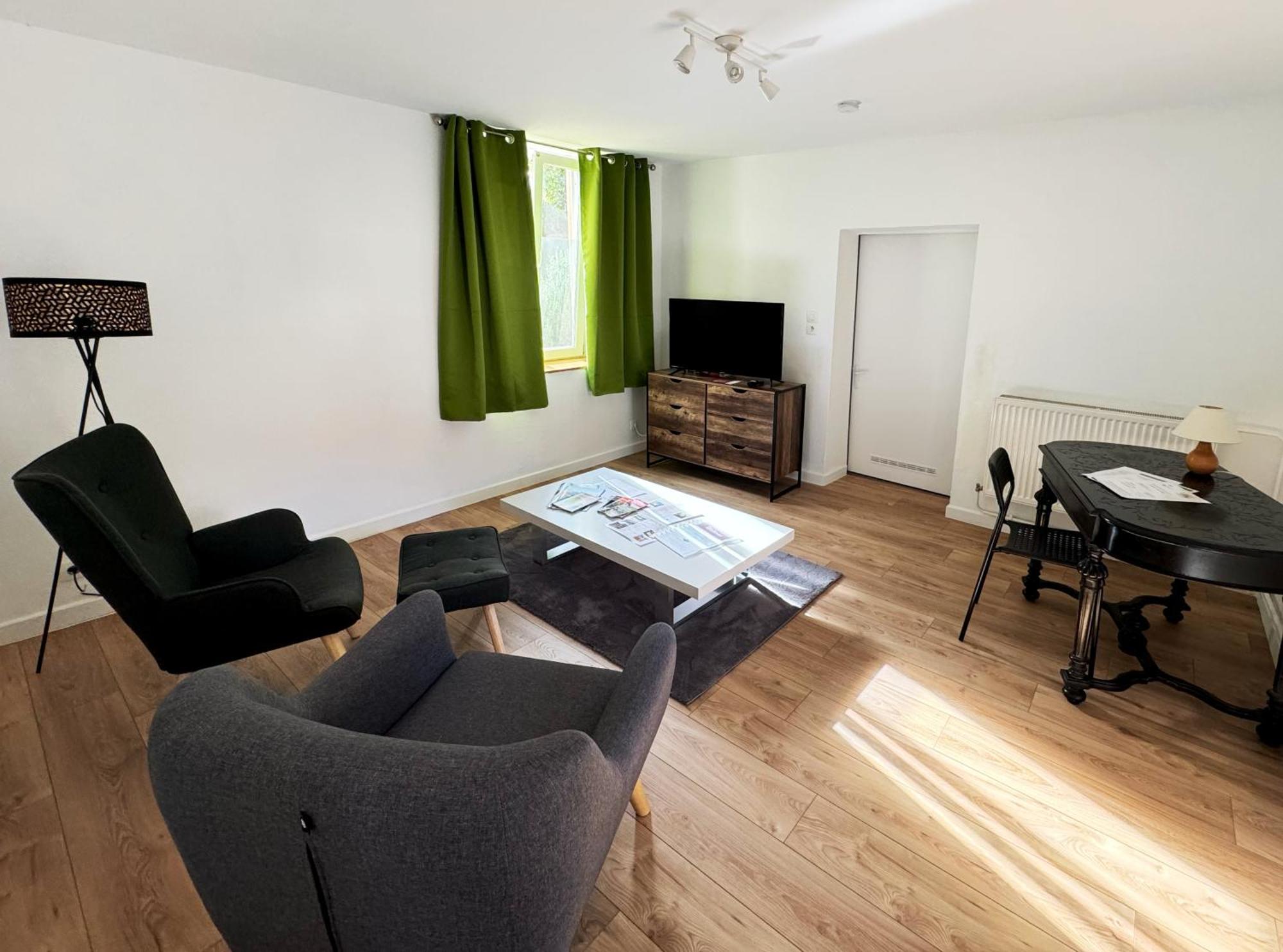 Chateau De Logne Apartment