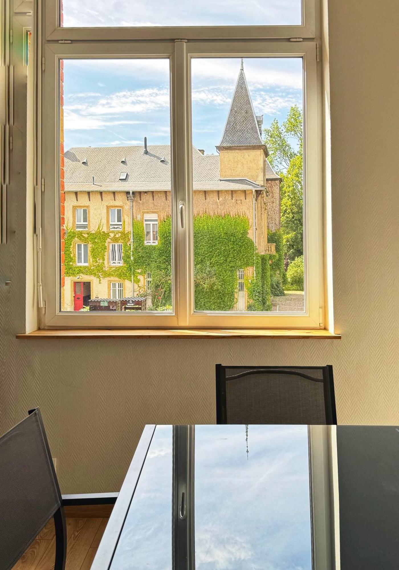 Chateau De Logne Apartment